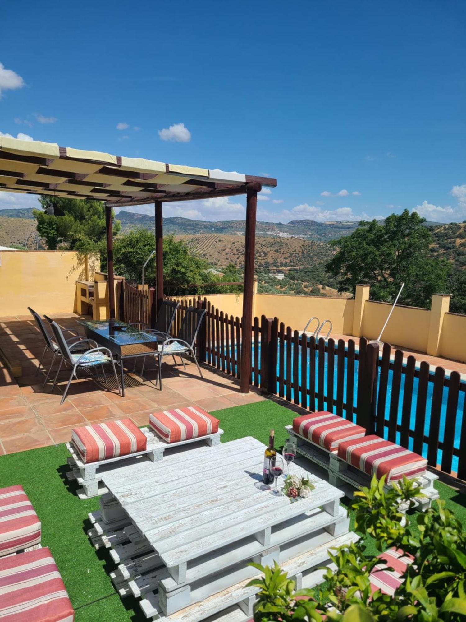 Aparthotel Cortijo Molino Justos Fuentes de Cesna
